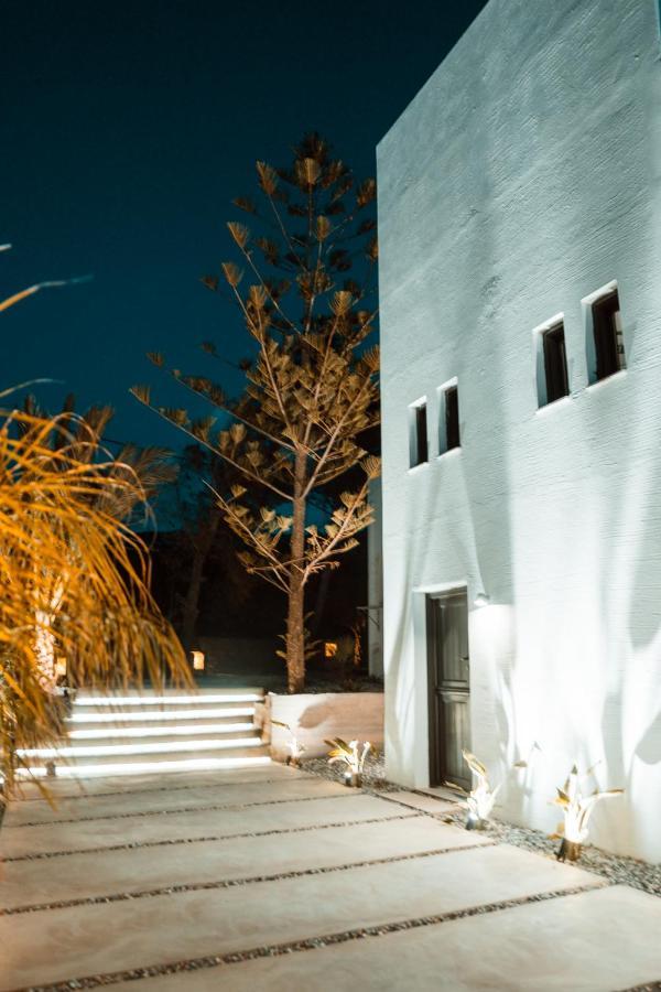 Villa Agrabely & Suites Galanado Exterior photo
